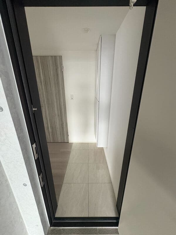 Room image 12