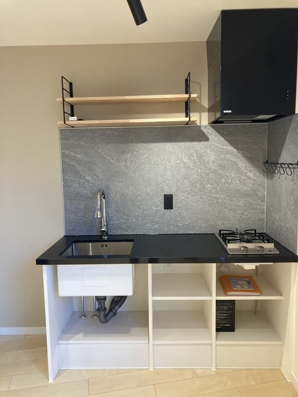 Room image 13