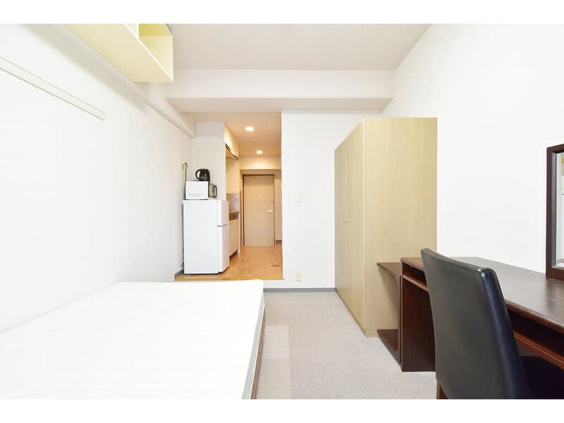 Room image 8