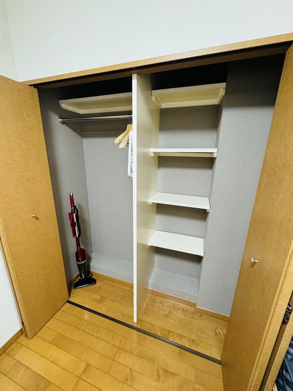 Room image 11