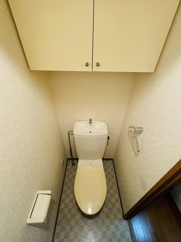 Room image 9