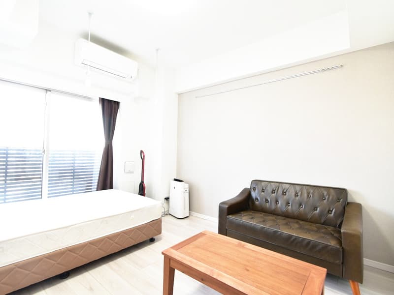Room image 11