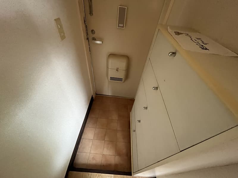 Room image 11
