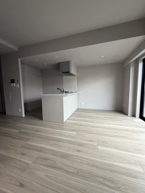 Room image 16