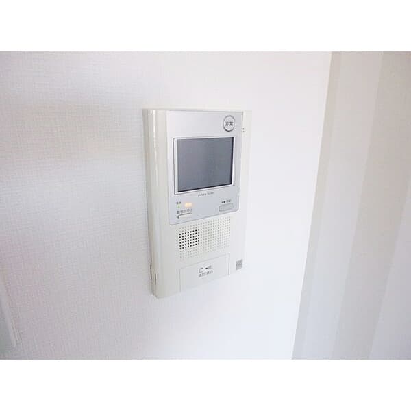 Room image 11