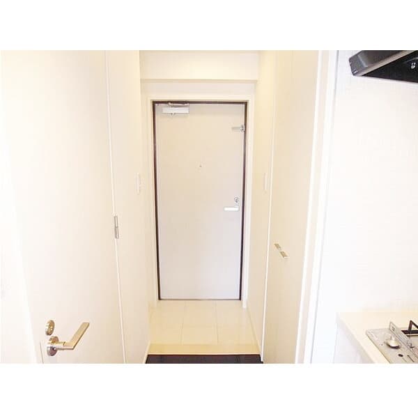 Room image 12