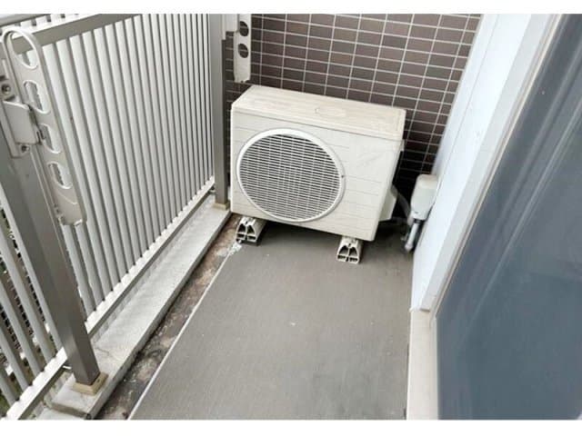 Room image 15