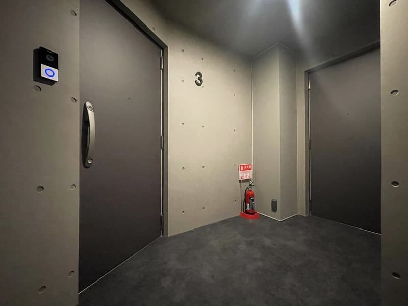 Room image 15