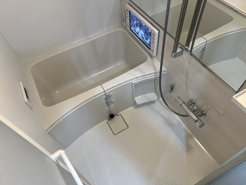 Room image 11