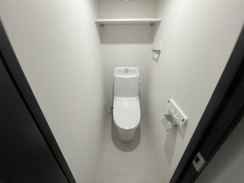 Room image 12