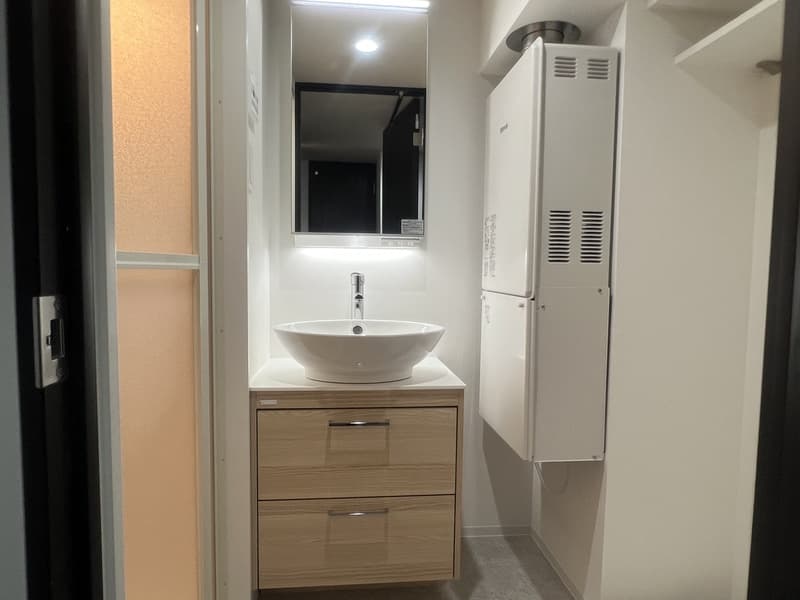 Room image 9