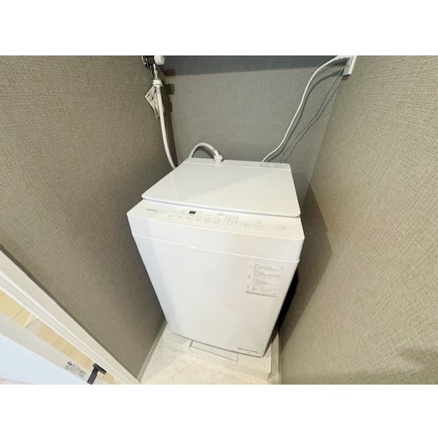 Room image 13
