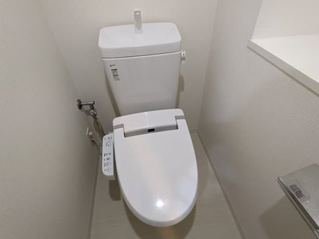 Room image 8