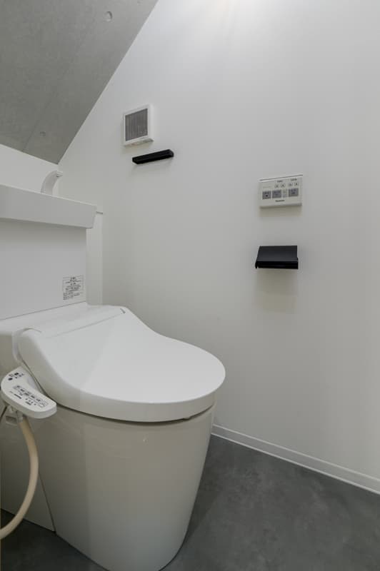 Room image 8