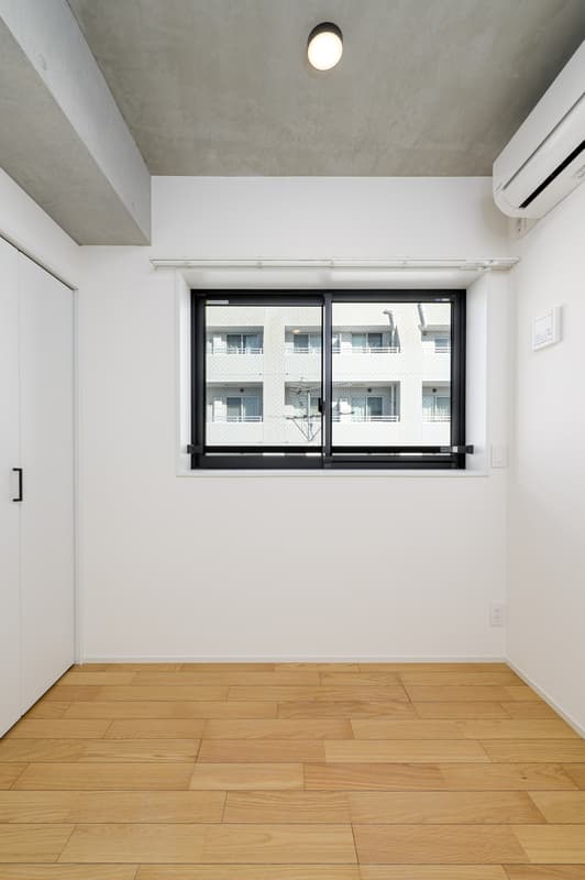 Room image 11