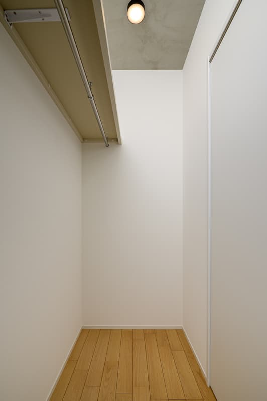 Room image 15