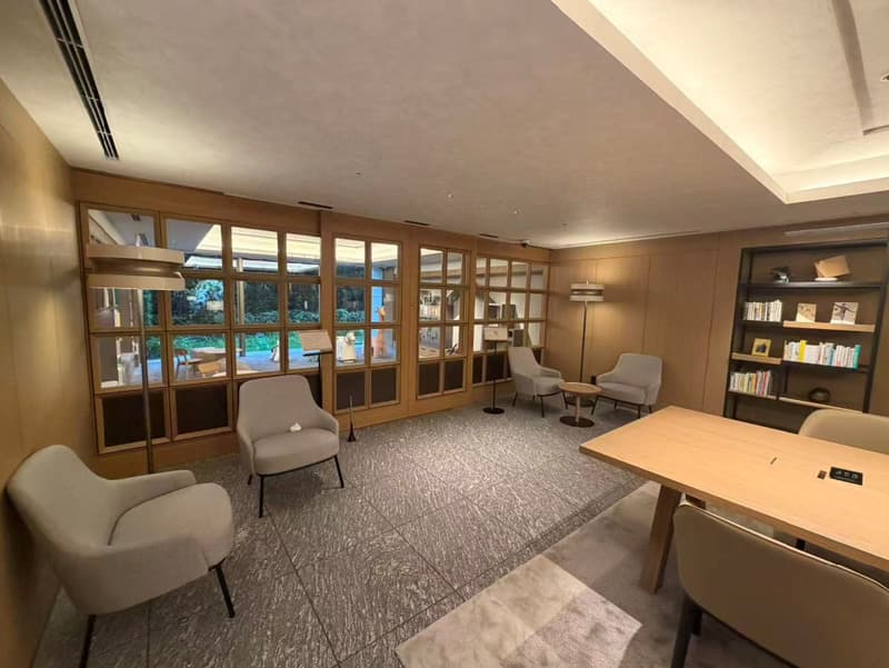 Room image 11