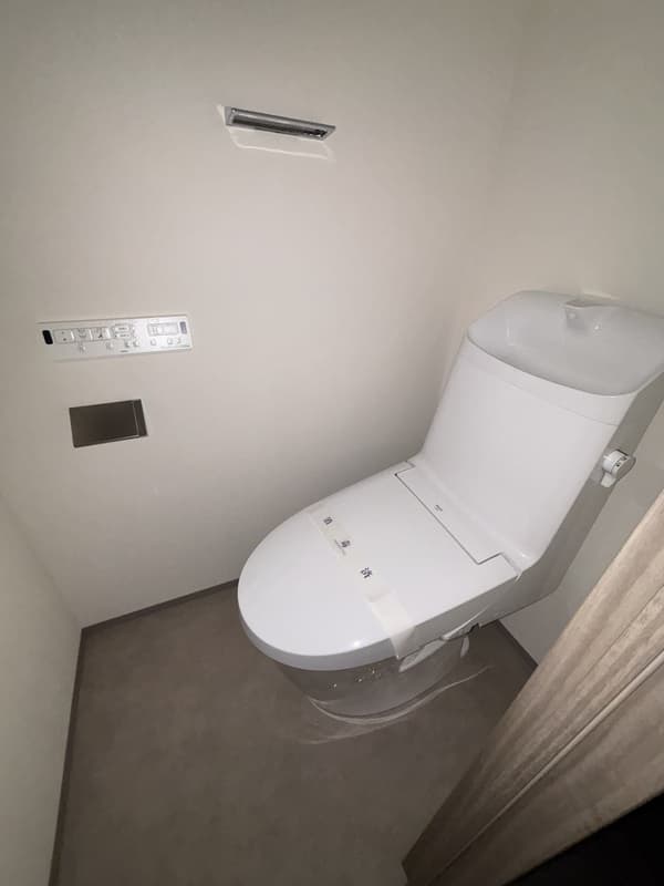 Room image 12