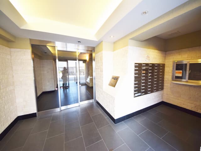 Room image 10