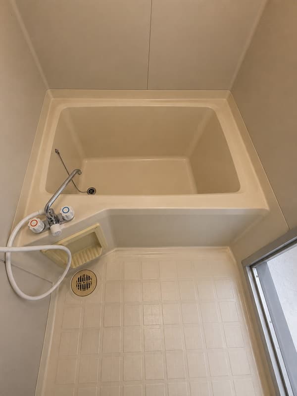 Room image 11