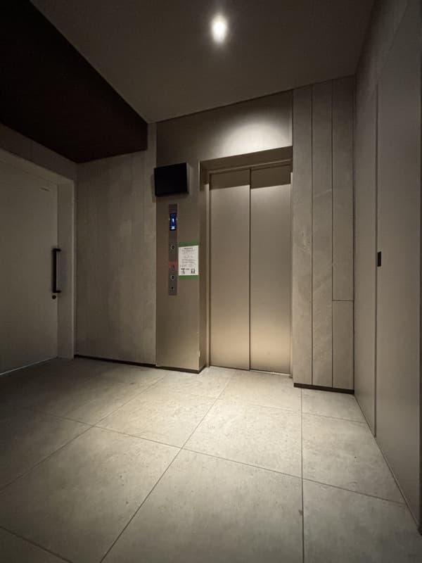 Room image 9