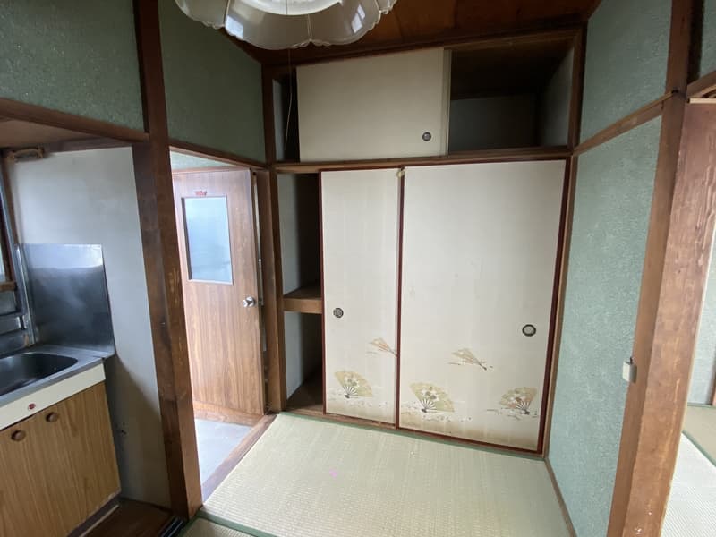 Room image 11