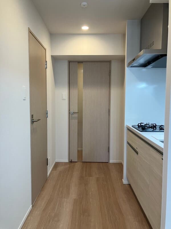 Room image 8