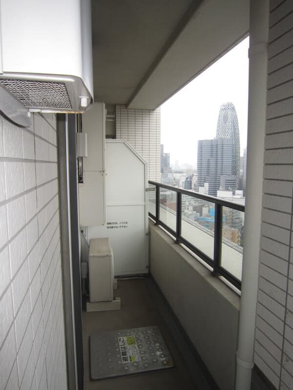 Room image 14