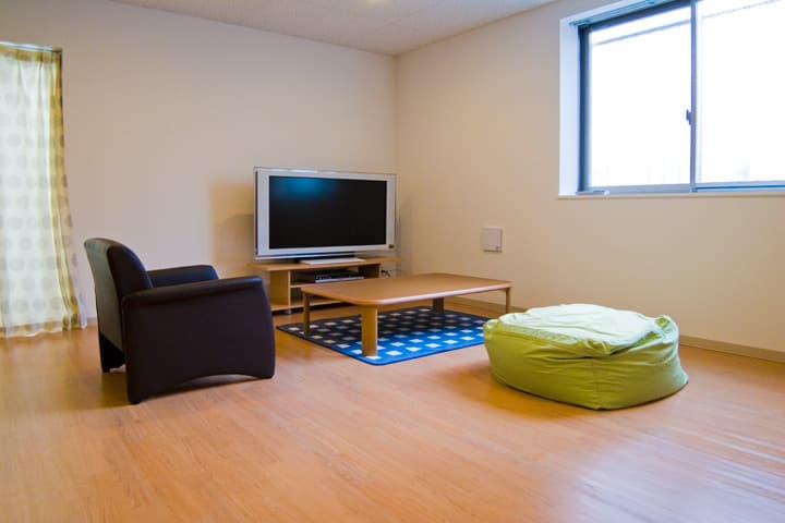 Room image 8