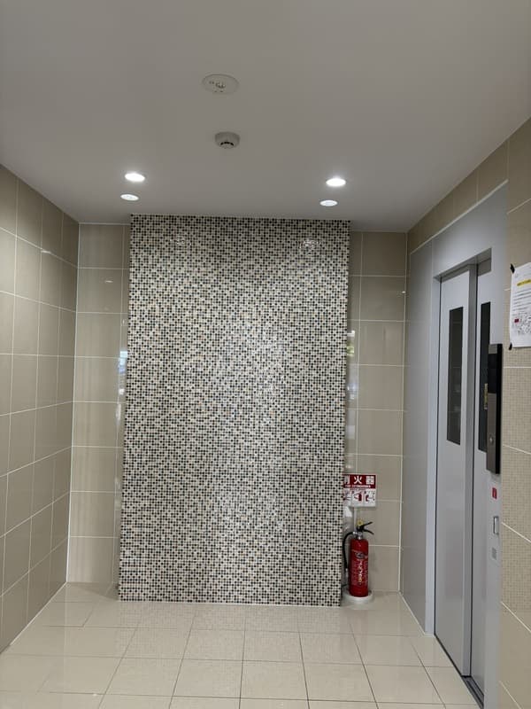 Room image 11