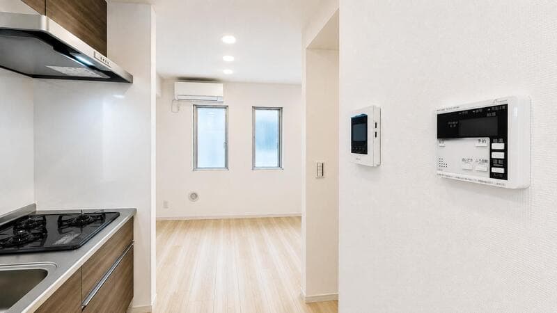 Room image 10