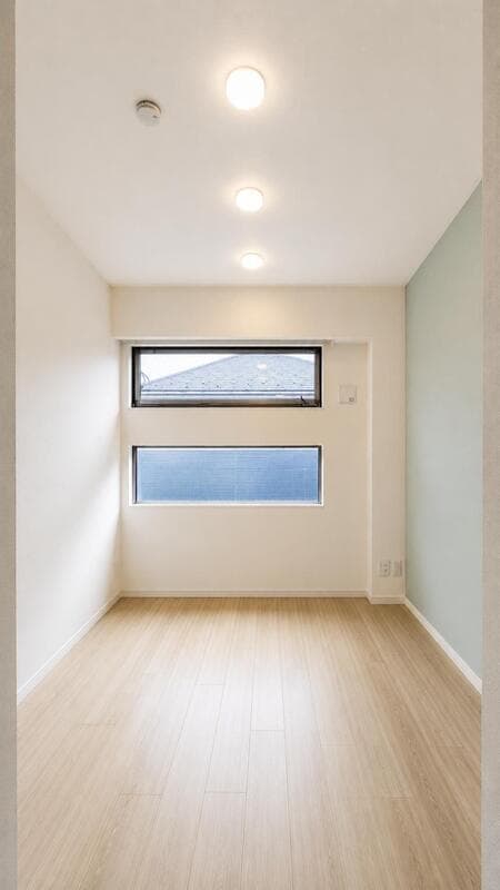 Room image 12