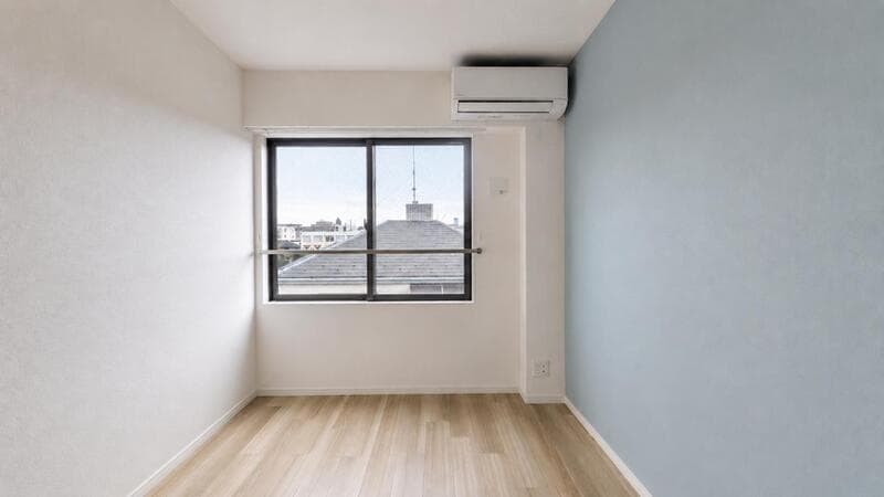 Room image 14