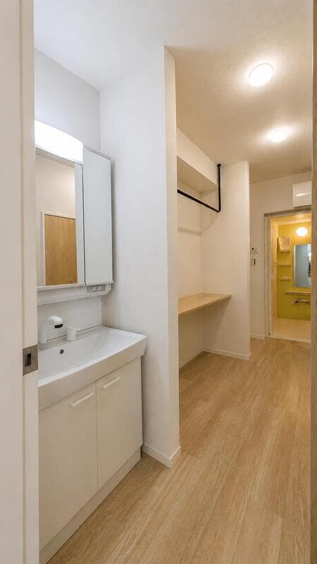 Room image 8