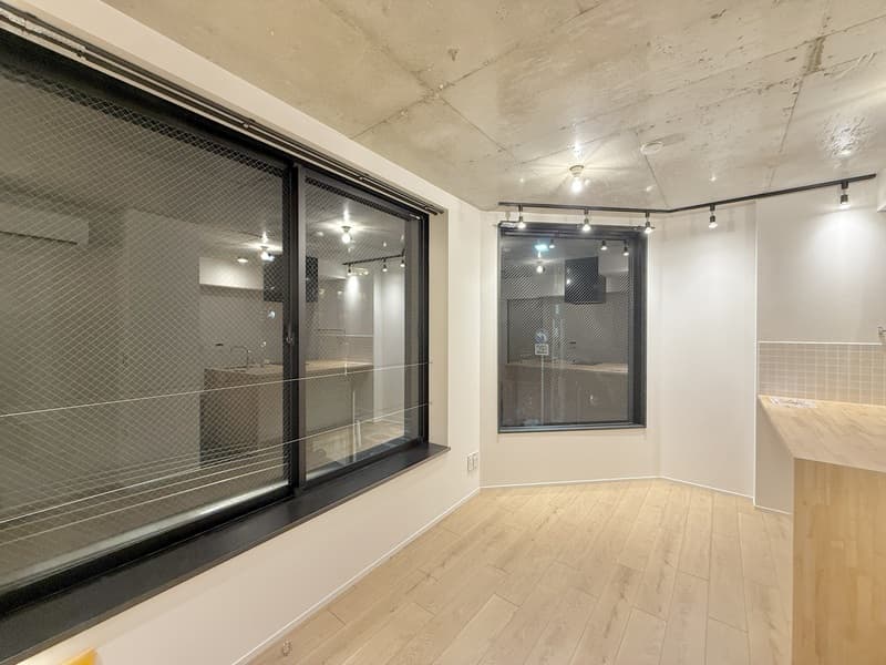 Room image 11