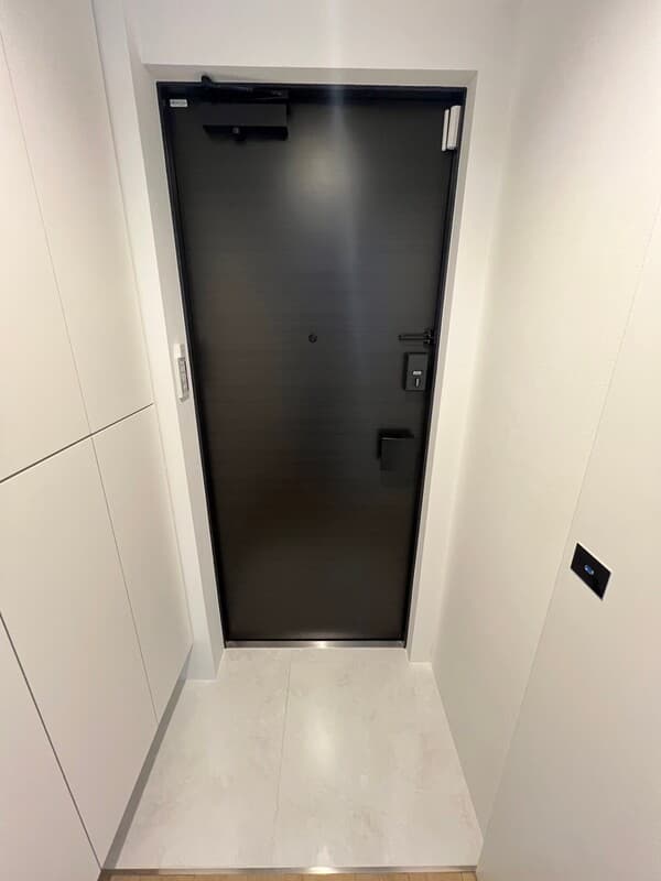 Room image 12