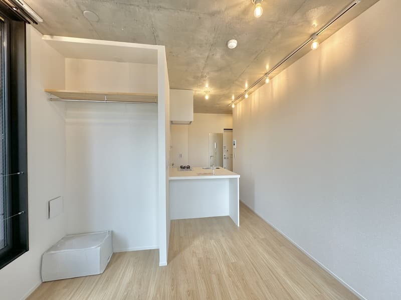 Room image 11