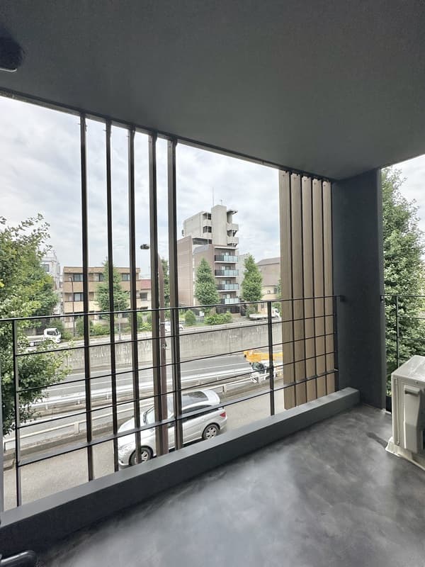 Room image 9