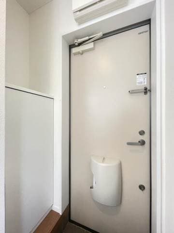 Room image 11
