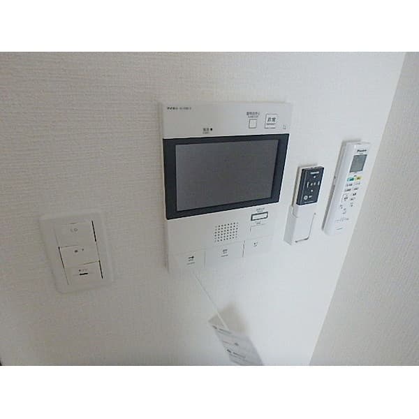 Room image 11