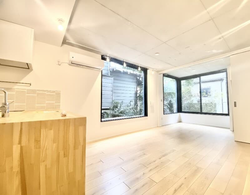 Room image 9