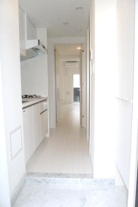 Room image 11