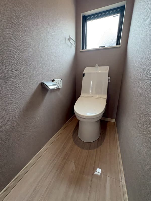 Room image 14