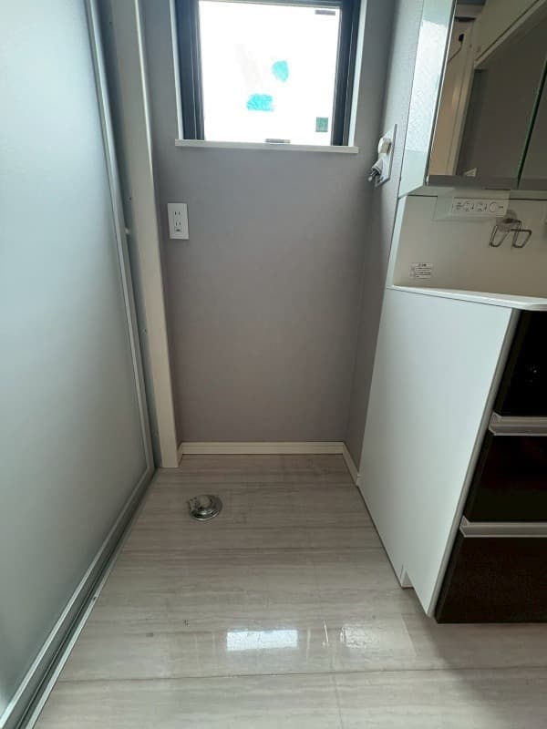Room image 16