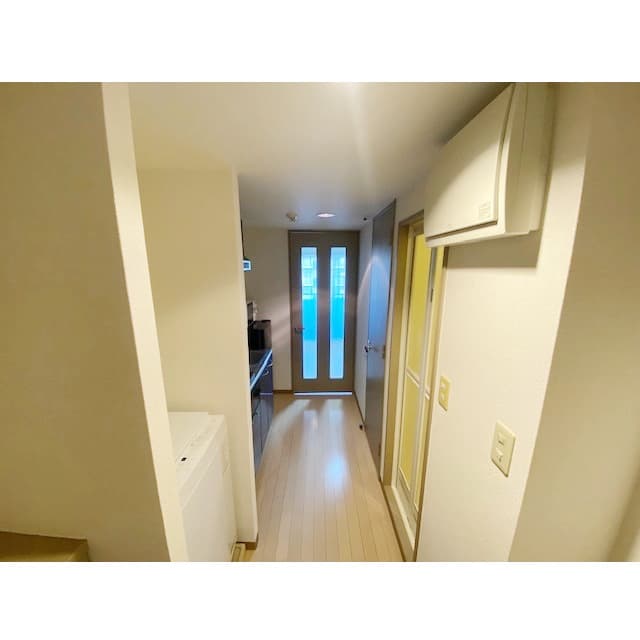 Room image 11