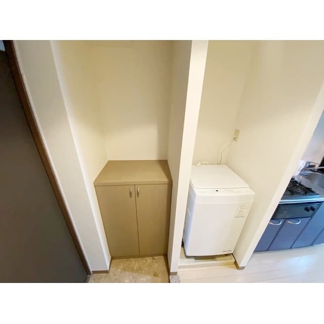Room image 12