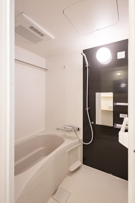 Room image 8