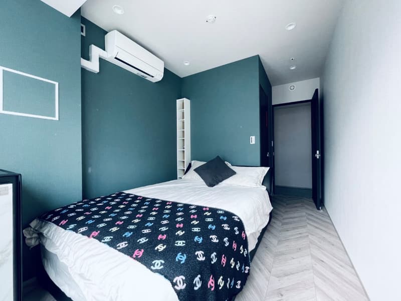 Room image 9