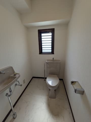 Room image 14