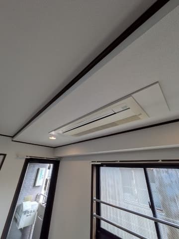 Room image 9